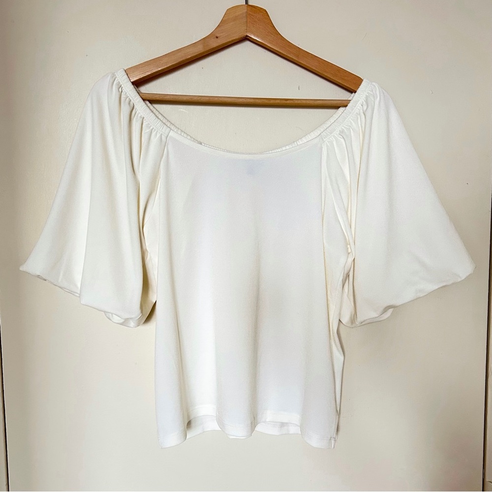 NWT Banana Republic Balloon Sleeve Crepe Top, Ivory